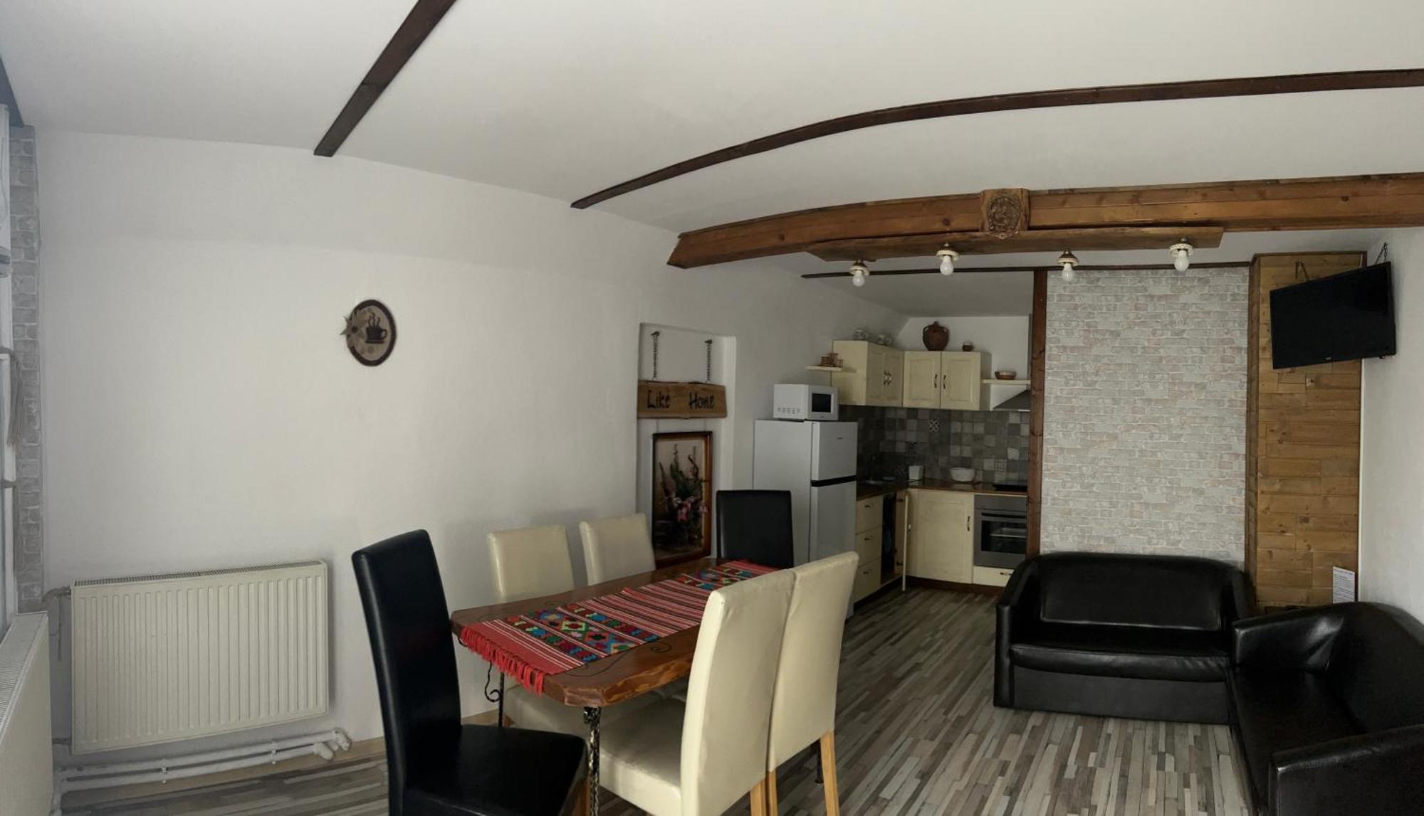 Like Home Rîşnov Buitenkant foto